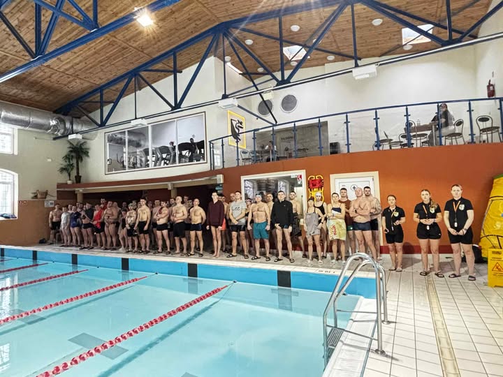 Mistrzostwa 15. Gołdapskiego Pułku Przeciwlotniczego w pływaniu w Gołdapi