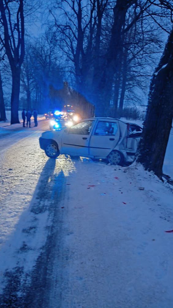 Wypadek drogowy na DW 650 – droga zamknięta w obu kierunkach