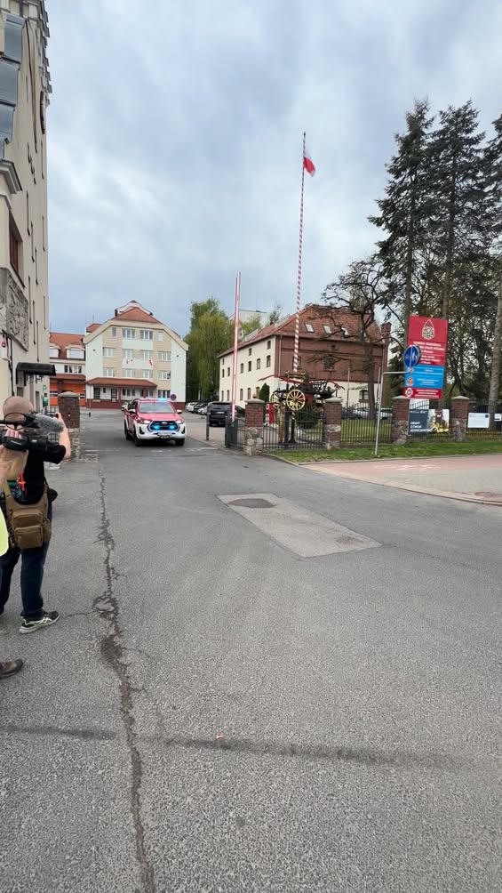 Strażacy z warmińsko-mazurskiego w akcji przy pożarze w biłgorajskim