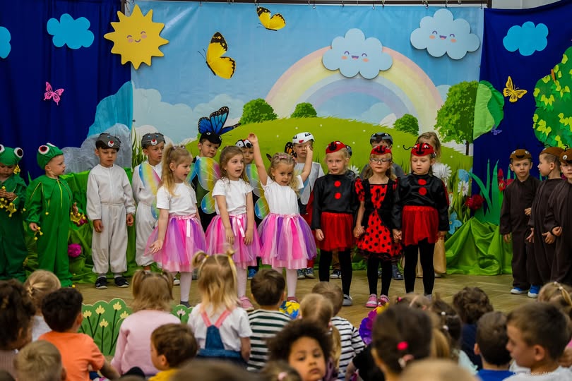 Spektakl „Na łące” dzieci z Gołdapi oczarował widzów